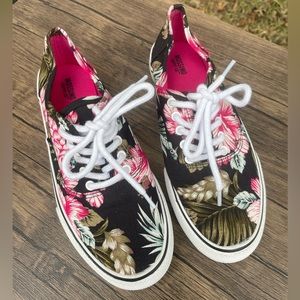 Massimo Supply Co Floral Black shoes SZ 6